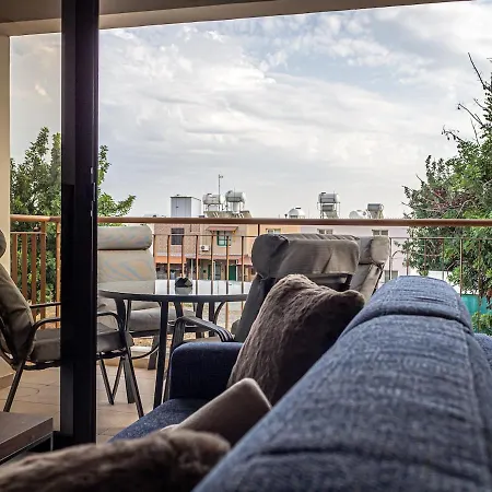 Cozy Sea View Apartment *